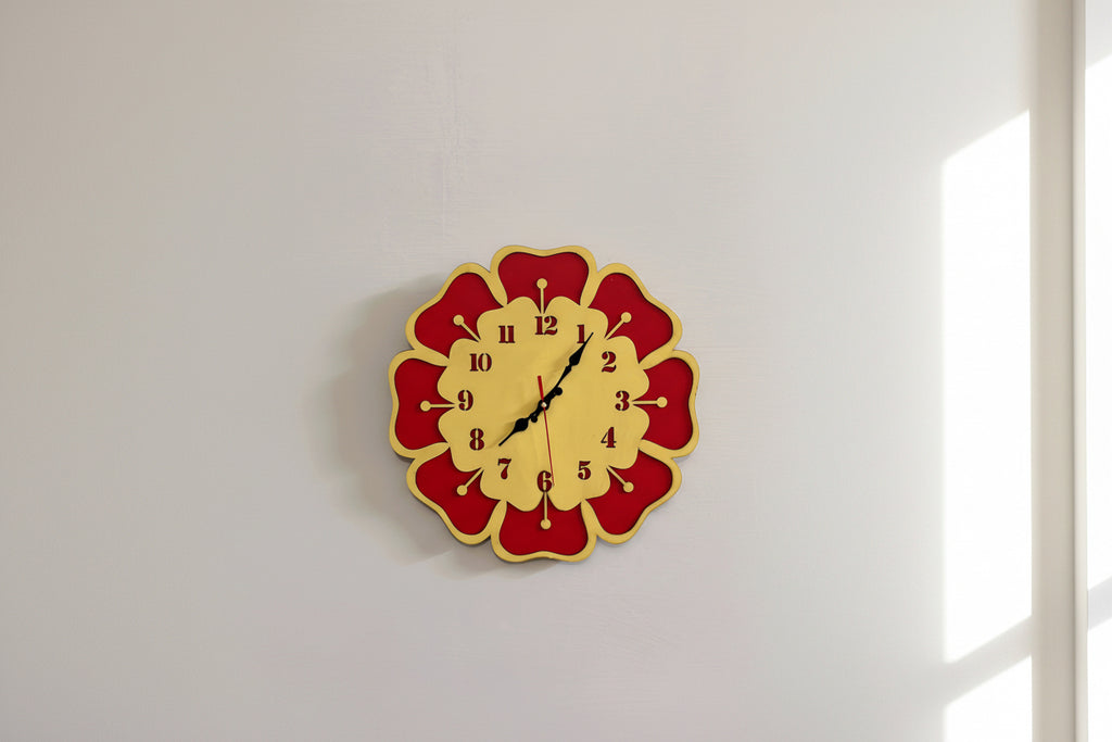 Wooden wall clock 🌼